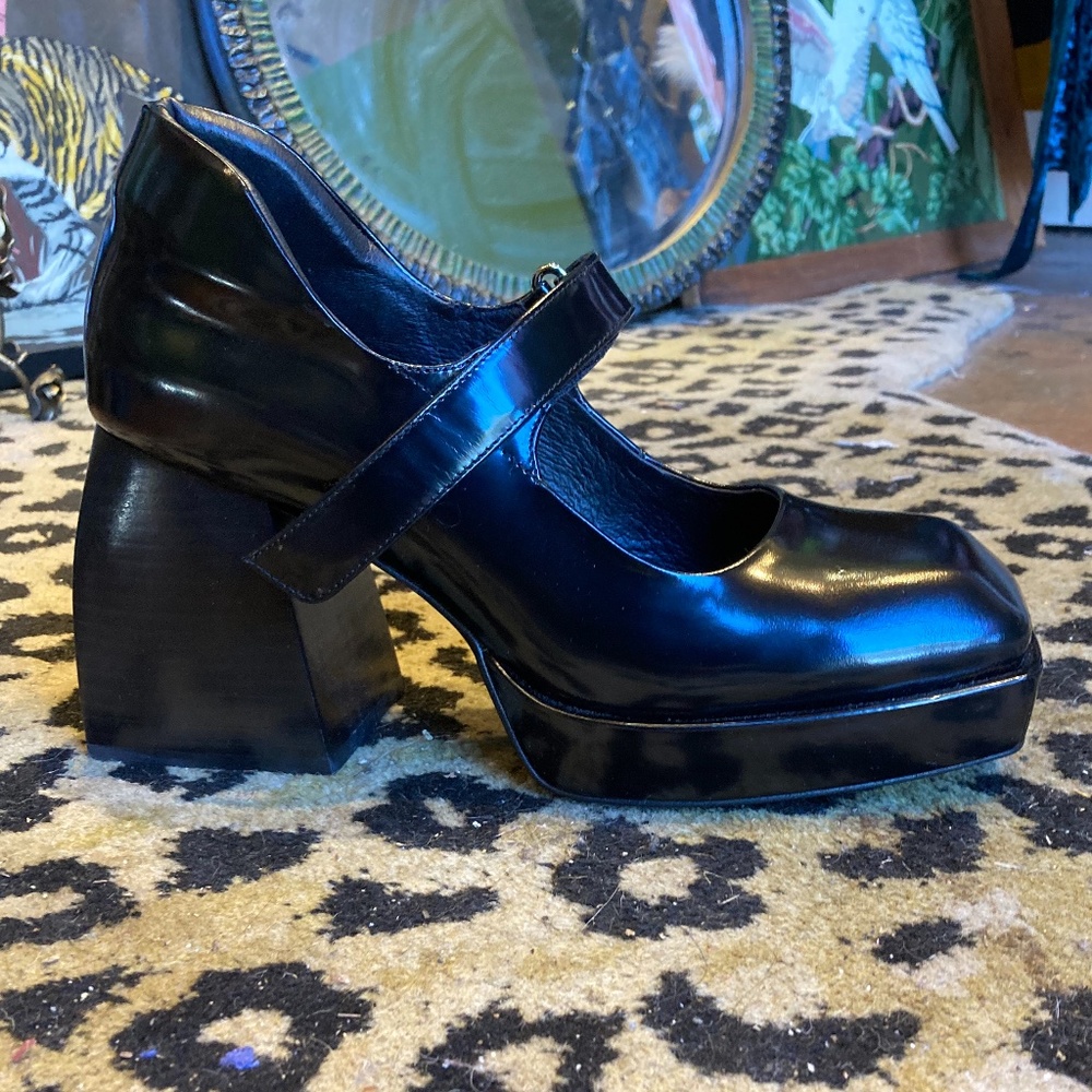 Jeffrey Campbell Reine Mary Janes Platform size 10